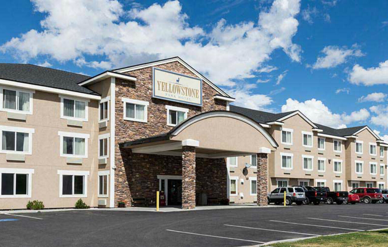 Yellowstone Park Hotel West Yellowstone Exteriör bild